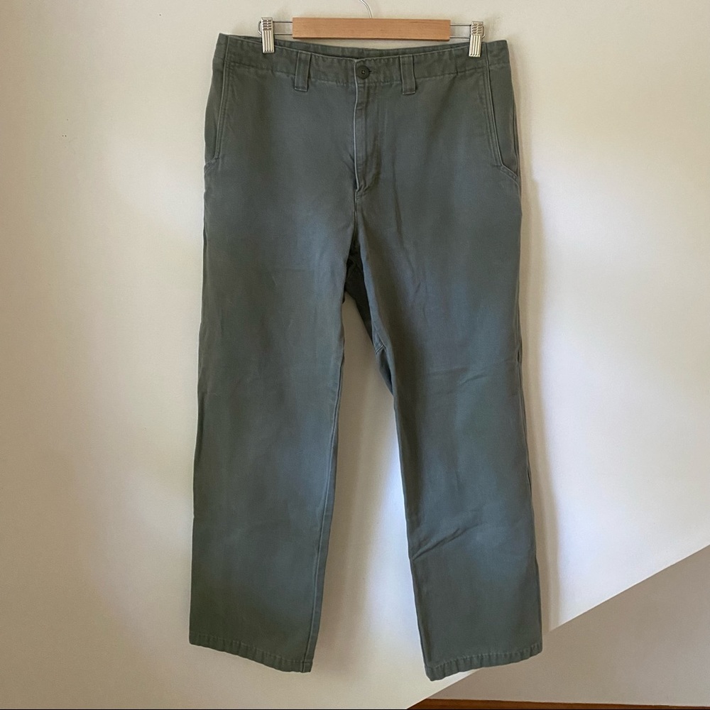 Patagonia green chinos fatigues